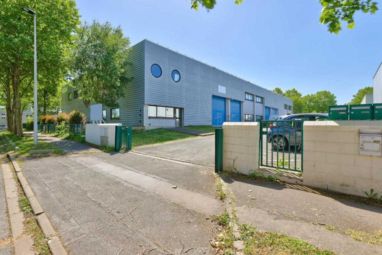 Local d'activité Collégien 827m² Location local d'activité Collégien Seine-et-Marne OLACT2533055 2